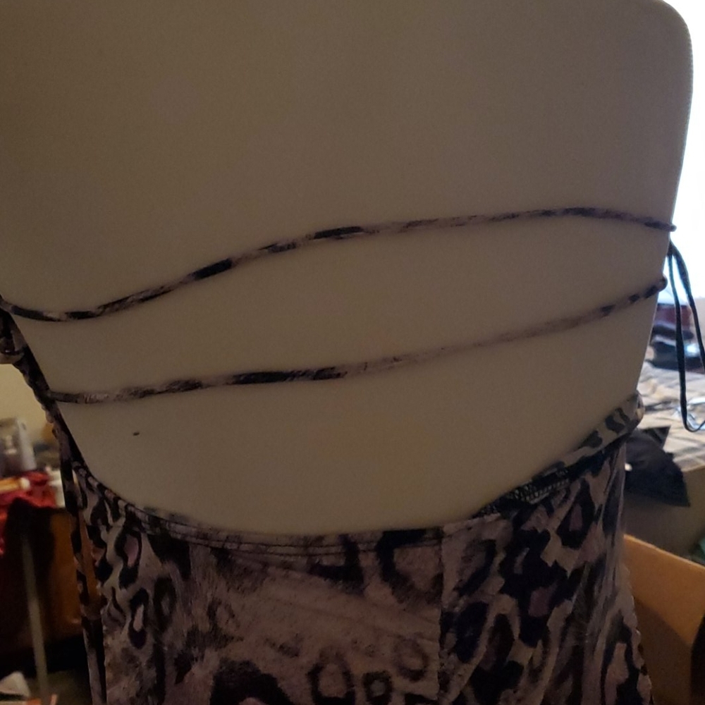 Halter - Picture 2 of 2